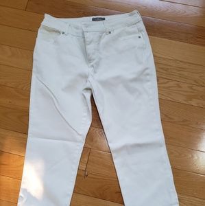 Chicos size 1 white  ankle jean